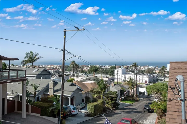 921 14th Street, Hermosa Beach, California 90254