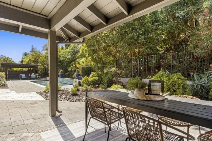 639 Valley Drive, Vista, California 92084
