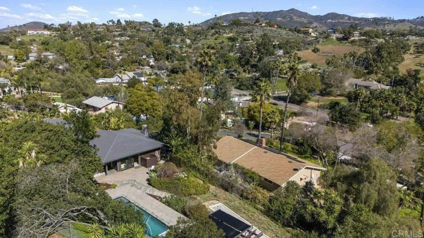 639 Valley Drive, Vista, California 92084