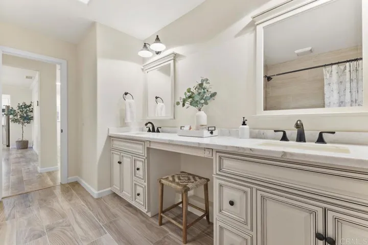 639 Valley Drive, Vista, California 92084