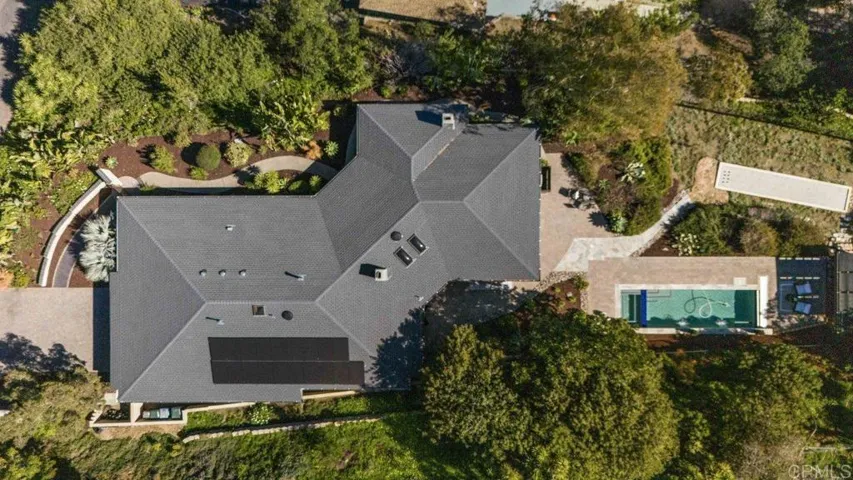 639 Valley Drive, Vista, California 92084