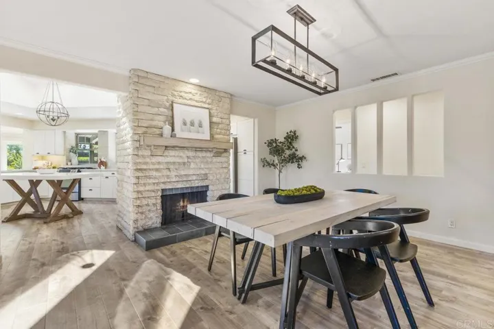 639 Valley Drive, Vista, California 92084