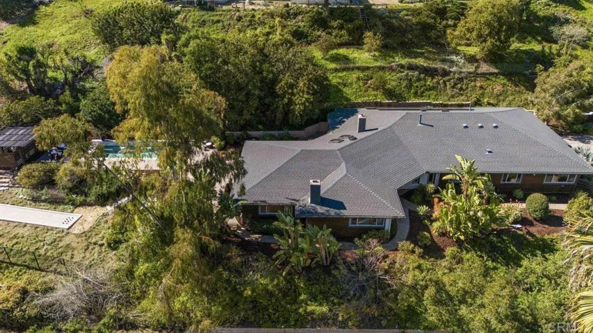 639 Valley Drive, Vista, California 92084