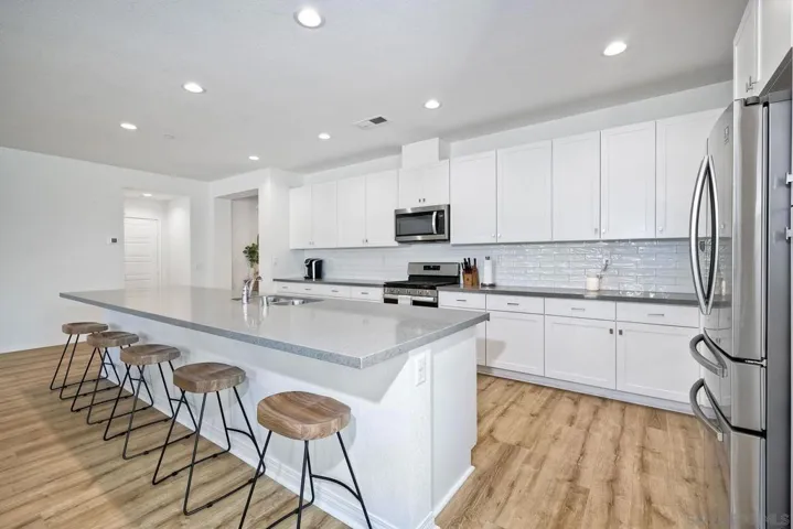 9252 Old Farmhouse Rd, Lakeside, California 92040