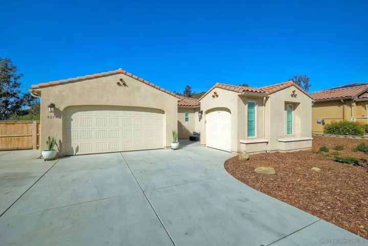 9252 Old Farmhouse Rd, Lakeside, California 92040
