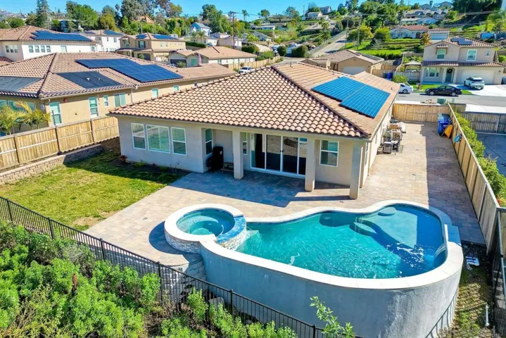 9252 Old Farmhouse Rd, Lakeside, California 92040