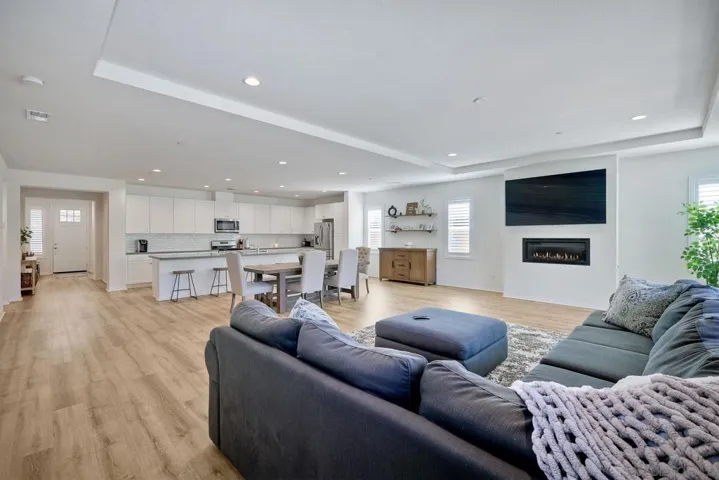 9252 Old Farmhouse Rd, Lakeside, California 92040