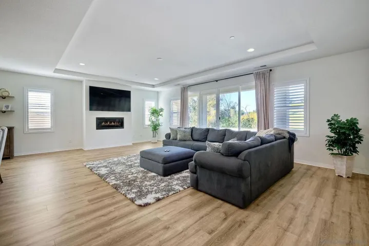 9252 Old Farmhouse Rd, Lakeside, California 92040