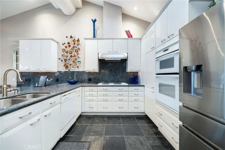 67 Laredo Lane, Palm Desert, California 92211