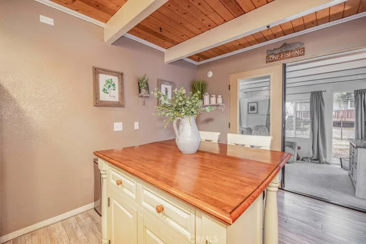 480 Spruce Lane, Sugarloaf, California 92386