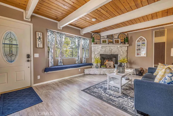 480 Spruce Lane, Sugarloaf, California 92386