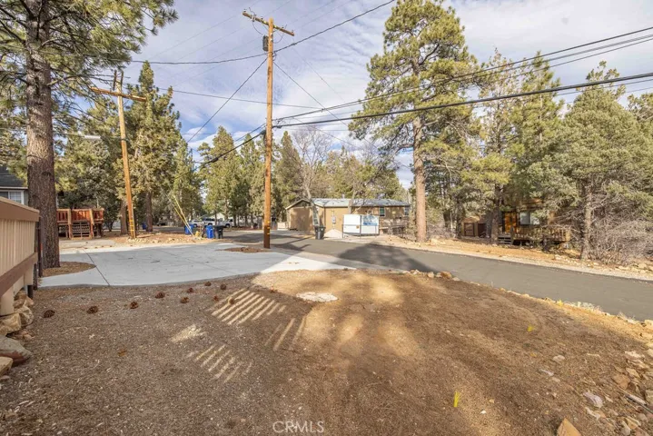 480 Spruce Lane, Sugarloaf, California 92386