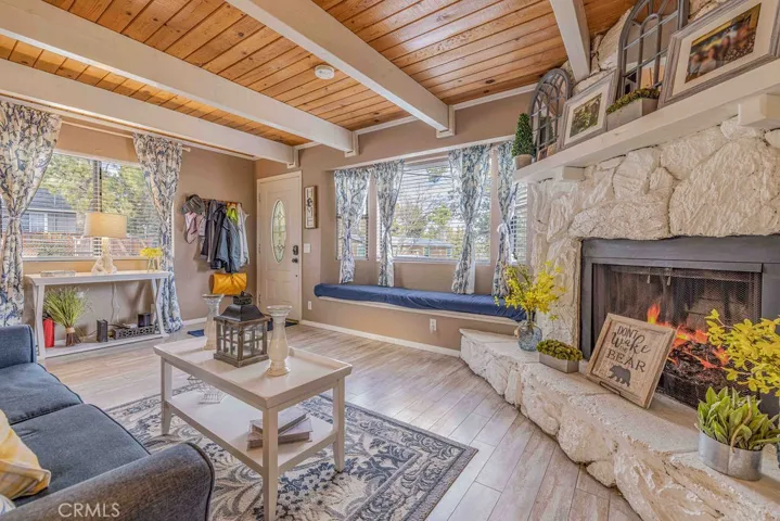 480 Spruce Lane, Sugarloaf, California 92386