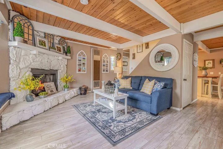 480 Spruce Lane, Sugarloaf, California 92386