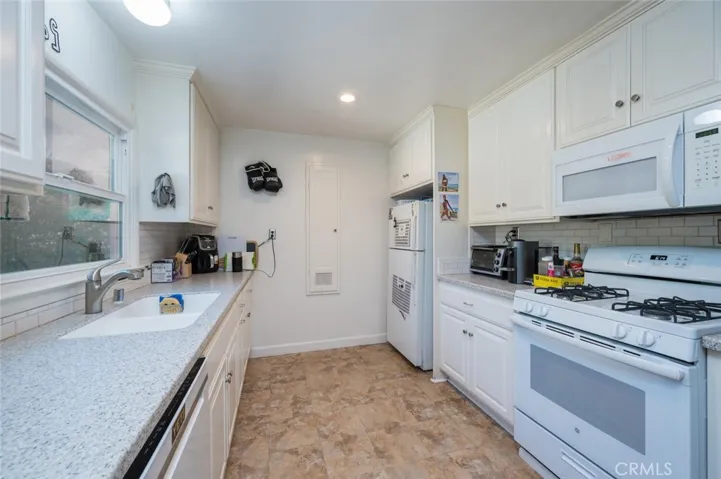352 E Foothill Boulevard, San Luis Obispo, California 93405
