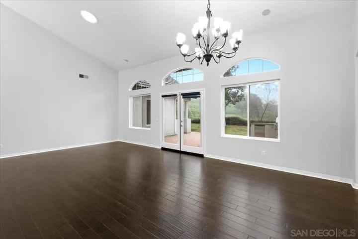 2092 Heights Court, Escondido, California 92027