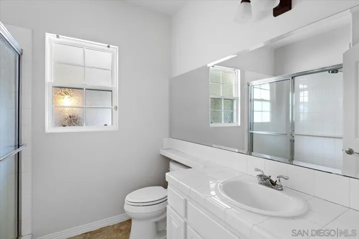 2092 Heights Court, Escondido, California 92027