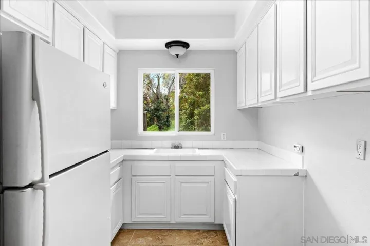 2092 Heights Court, Escondido, California 92027