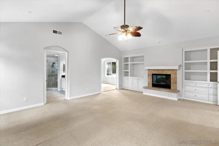 2092 Heights Court, Escondido, California 92027