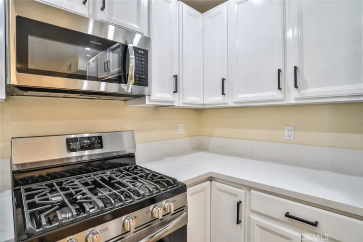 982 W Arrow D, Upland, California 91786