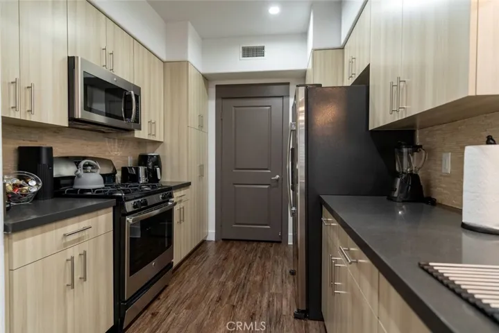 24535 Town Center Drive 6104, Valencia, California 91355