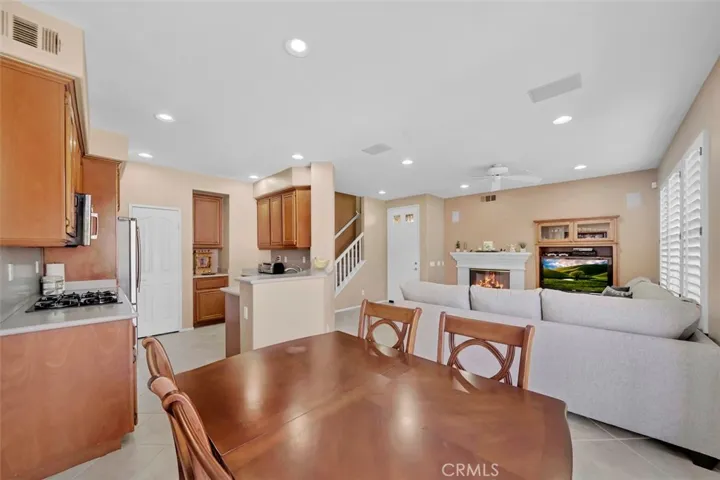 28 Moonstone, Irvine, California 92602