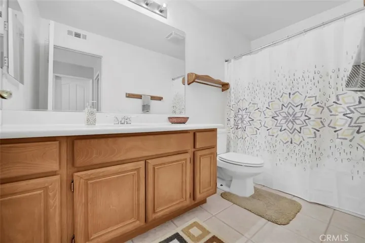28 Moonstone, Irvine, California 92602