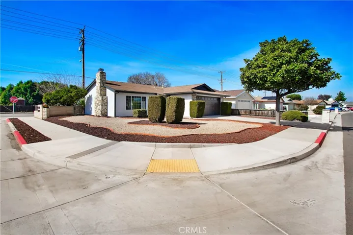 2331 El Rancho Circle, Hemet, California 92545