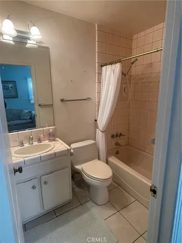 12 Palermo Walk, Long Beach, California 90803