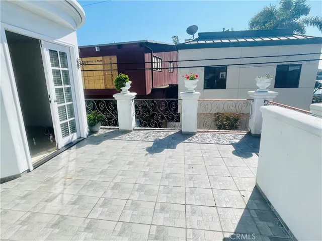 12 Palermo Walk, Long Beach, California 90803
