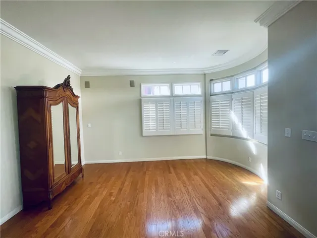 12 Palermo Walk, Long Beach, California 90803