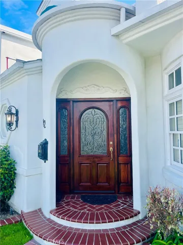 12 Palermo Walk, Long Beach, California 90803
