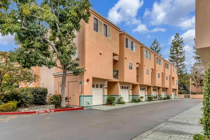 977 Asilomar Terrace 5, Sunnyvale, California 94086