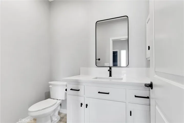 13025 Pionero Road, Pinon Hills, California 92372