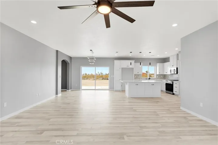 13025 Pionero Road, Pinon Hills, California 92372