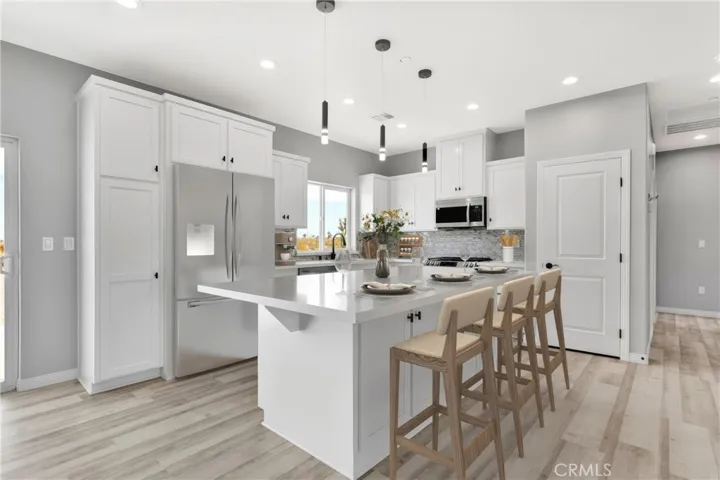 13025 Pionero Road, Pinon Hills, California 92372