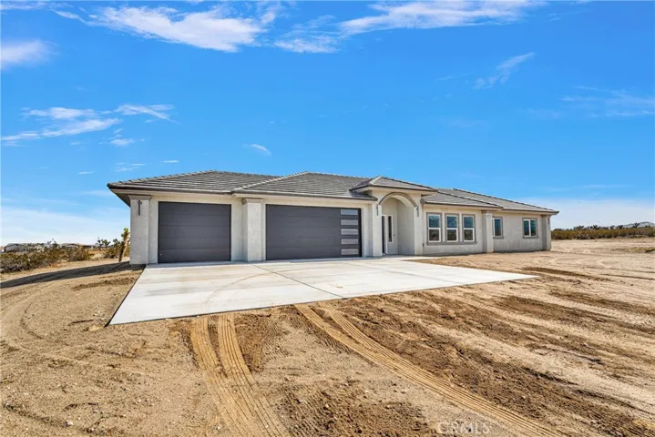 13025 Pionero Road, Pinon Hills, California 92372