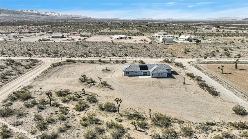 13025 Pionero Road, Pinon Hills, California 92372