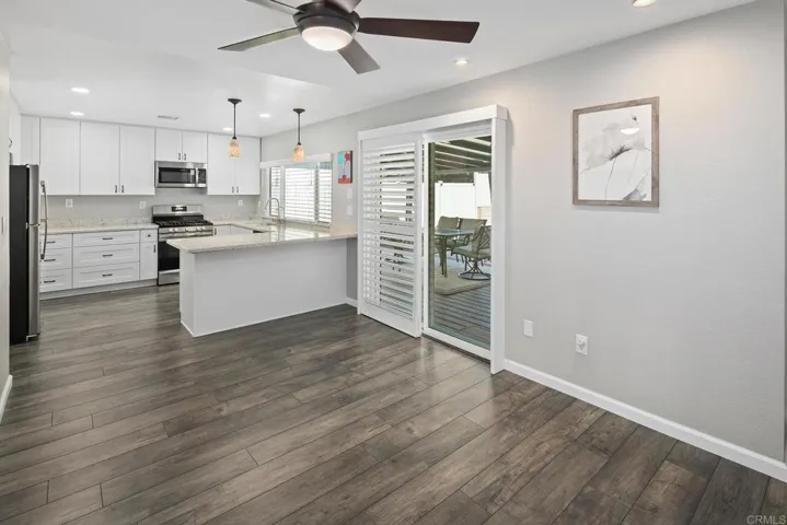 10033 Woodpark Drive, Santee, California 92071