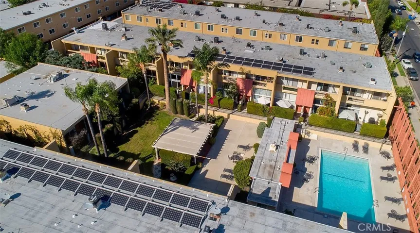 5427 Yarmouth Avenue, Encino, California 91316