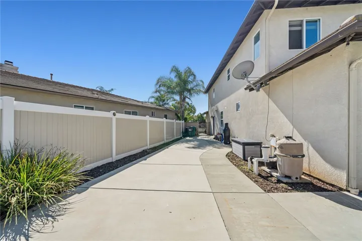 34555 Wintersweet Lane, Winchester, California 92596