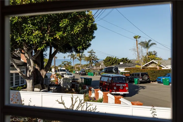 1215 Brangwyn Way, Laguna Beach, California 92651