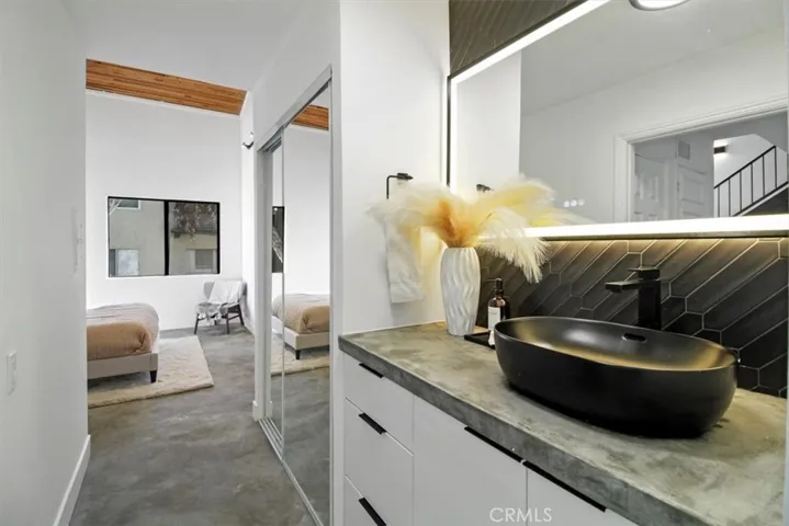 5460 White Oak Avenue A334, Encino, California 91316