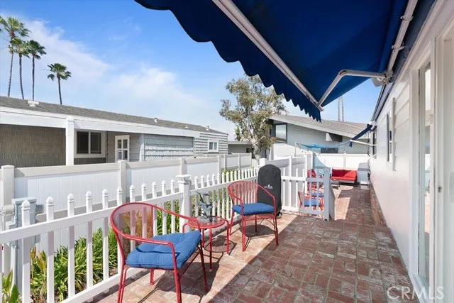 238 Plymouth Avenue, Newport Beach, California 92660
