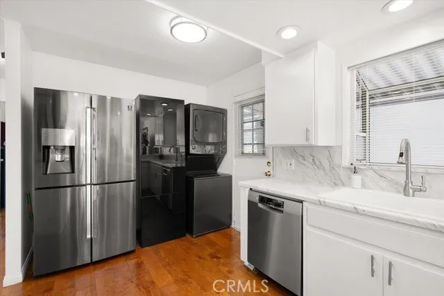 238 Plymouth Avenue, Newport Beach, California 92660
