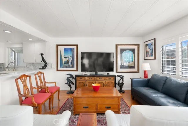 238 Plymouth Avenue, Newport Beach, California 92660
