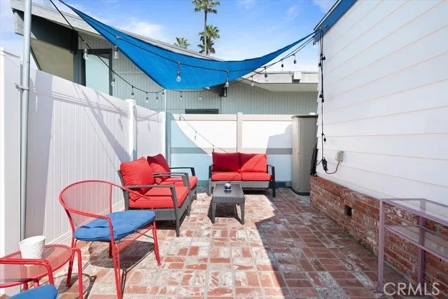 238 Plymouth Avenue, Newport Beach, California 92660
