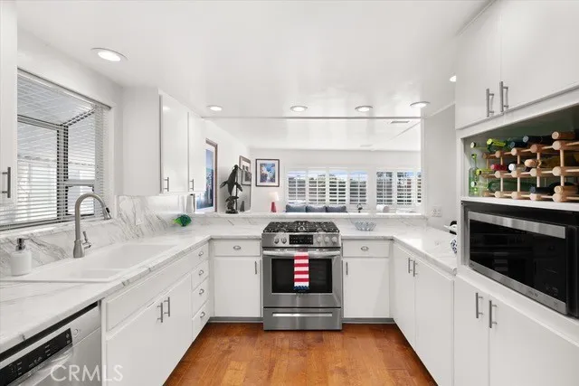 238 Plymouth Avenue, Newport Beach, California 92660