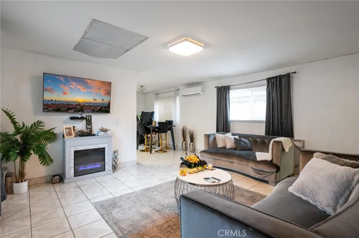 11866 167th Street, Artesia, California 90701