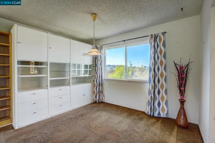 2546 Carmelita Way, Pinole, California 94564